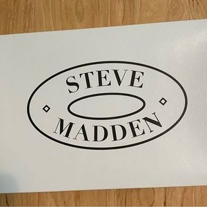 White shoes 👏  ✌️size 6”